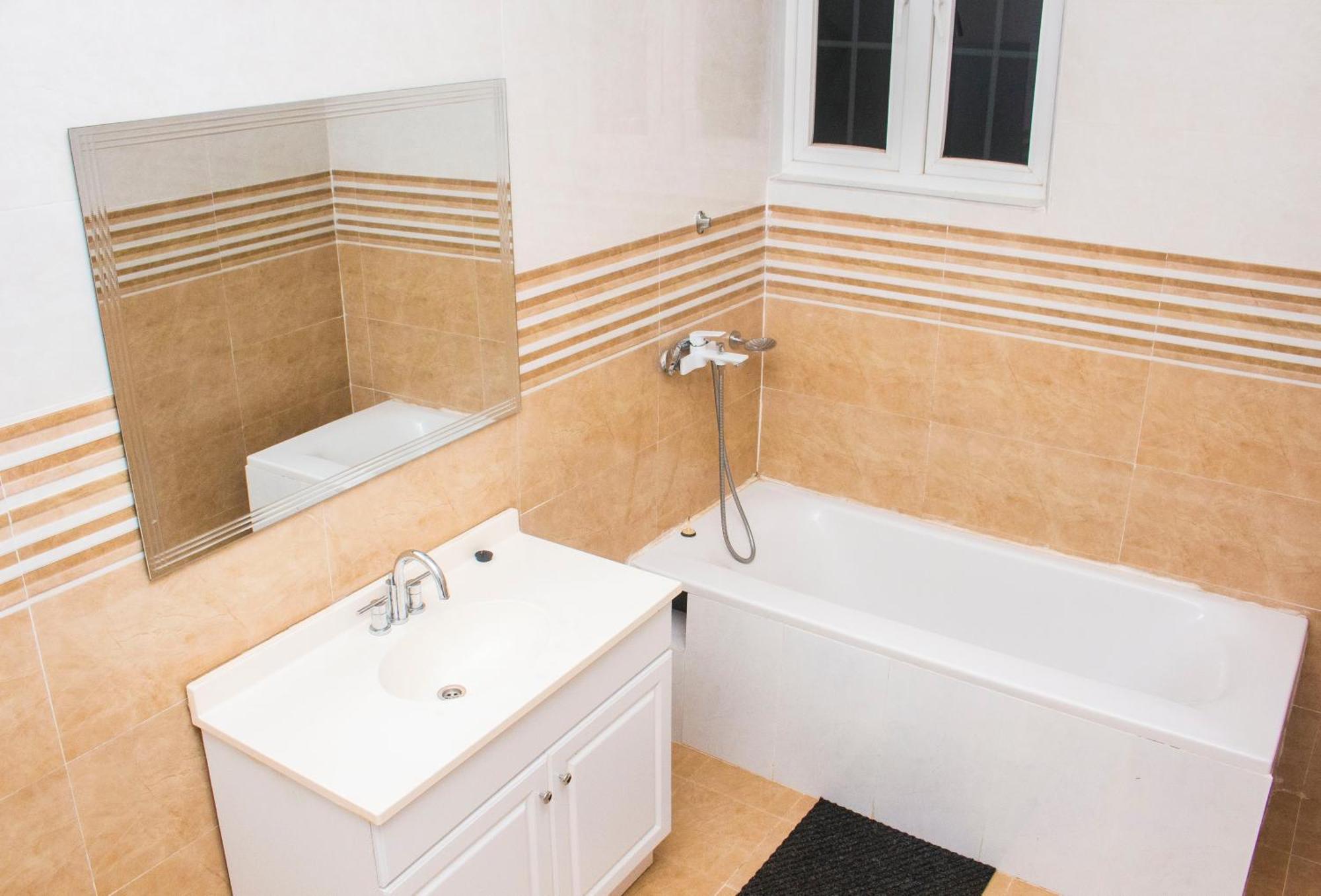 Adonai Luxe Apartment Тема Екстериор снимка