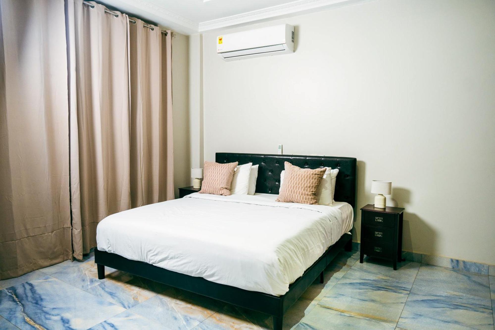 Adonai Luxe Apartment Тема Екстериор снимка