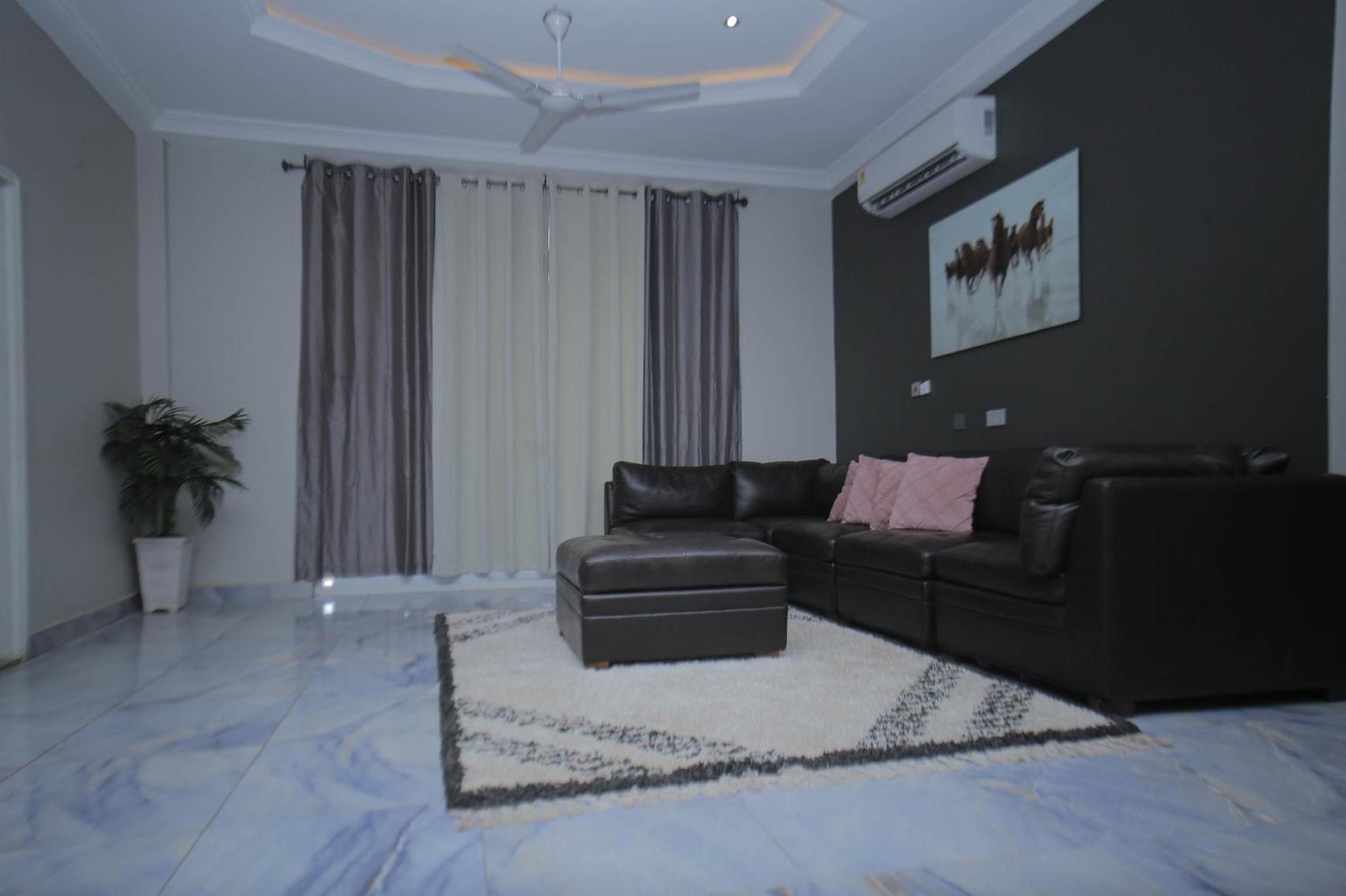 Adonai Luxe Apartment Тема Екстериор снимка